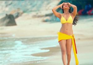 alia-bhatt-yelloe-bikini.jpg Bollywood Bikini Actress Models