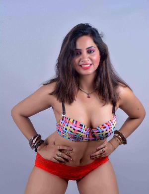 arshi-khan-hot-photos6.jpg Bollywood Bikini Actress Models