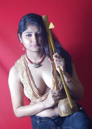 i1-indian-girls-nude-art-pics.jpg Mamta Navelkar Topless Photoshoot