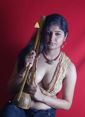 i2-indian-girls-nude-art-pics.jpg Mamta Navelkar Topless Photoshoot