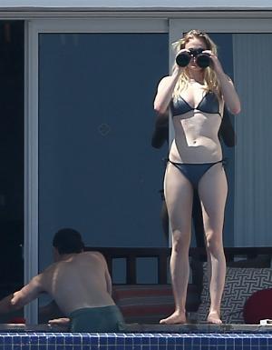 Sophie-Turner-Sexy-10-768x986.jpg Sophie Turner(Sansa Stark) Bikini